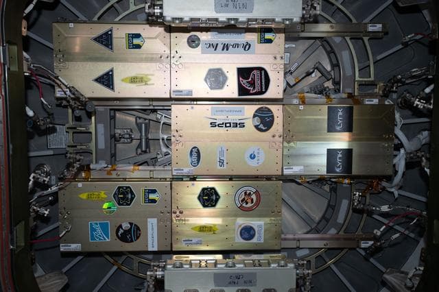 iss061e147752