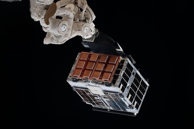 NASA image: iss061e148283