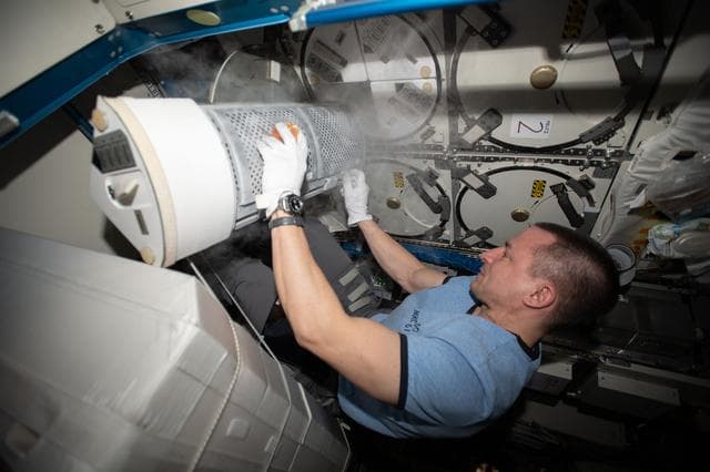 NASA image: iss062e105761