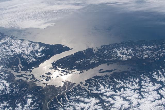 NASA image: iss062e147381