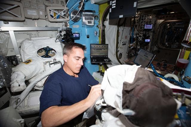 NASA image: iss063e003861