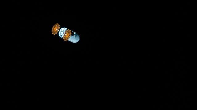 iss063e010586