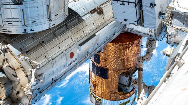 NASA image: iss063e022443