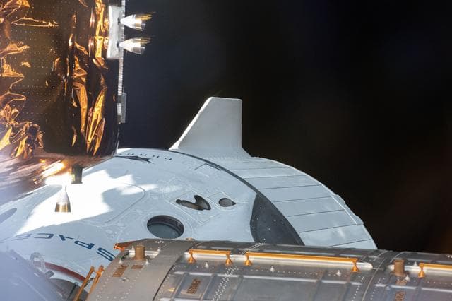 NASA image: iss063e026772