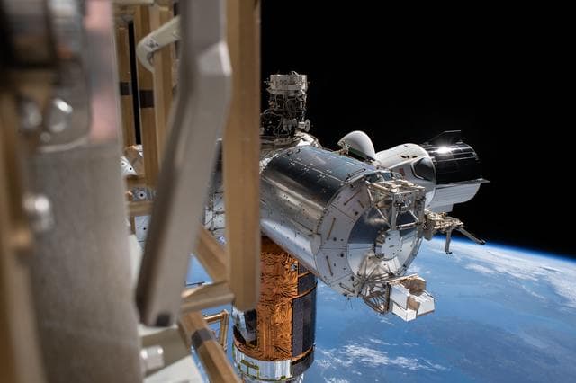 NASA image: iss063e034096