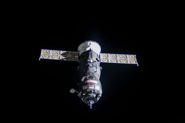 NASA image: iss063e057759