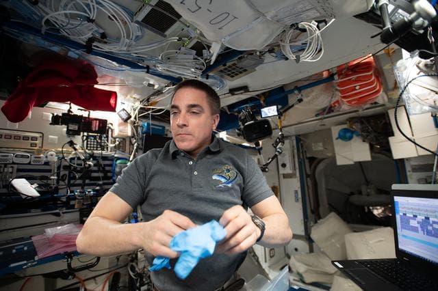NASA image: iss063e063716