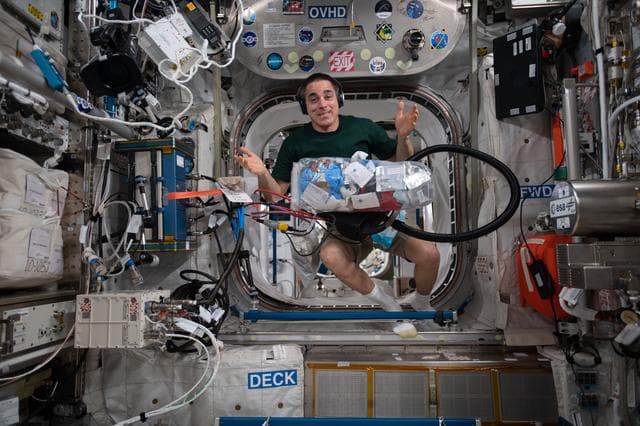 NASA image: iss063e066984