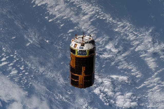 NASA image: iss063e074252