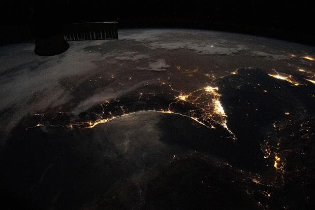 NASA image: iss063e081357