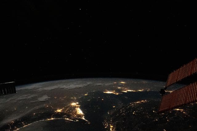 NASA image: iss063e081369