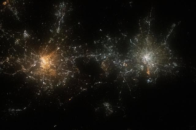 NASA image: iss063e088344