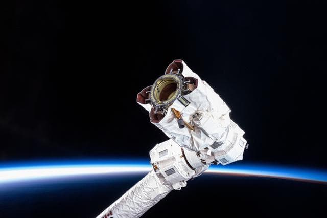 NASA image: iss063e098775
