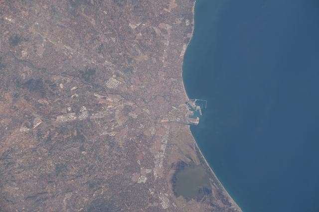 NASA image: iss064e000399