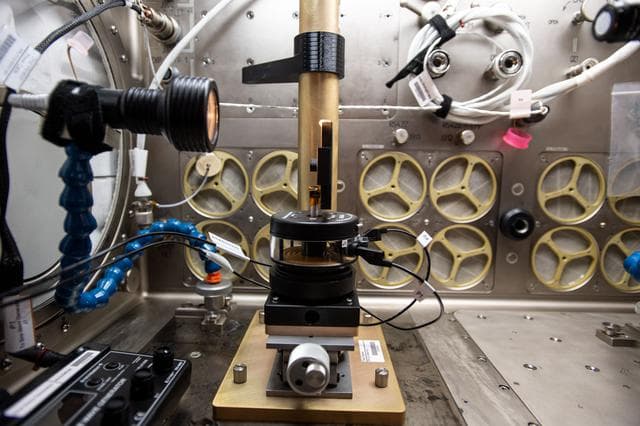 NASA image: Drop Vibration Experiment setup in MSG