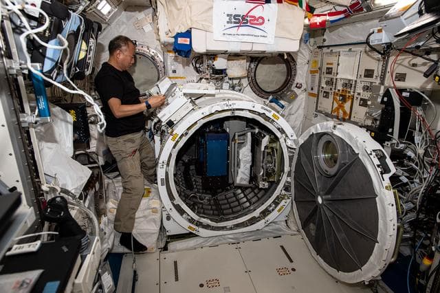 NASA image: iss064e008416