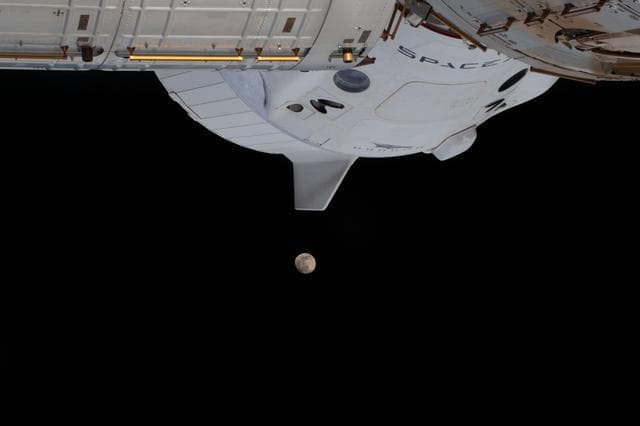 NASA image: iss064e026716