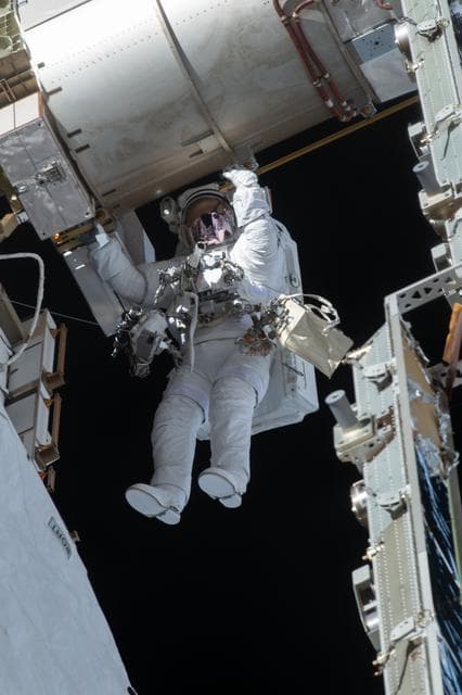 NASA image: iss064e027002