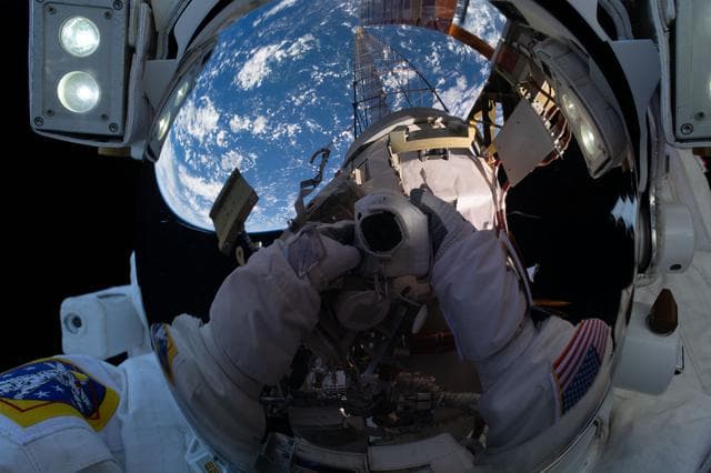 NASA image: iss064e027922
