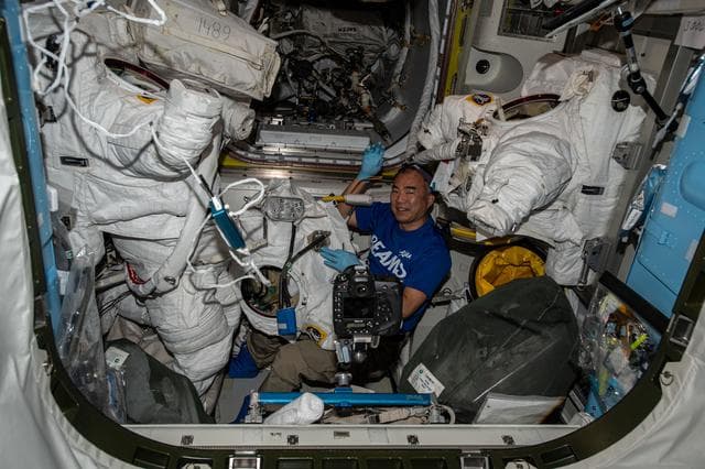 NASA image: iss064e029413