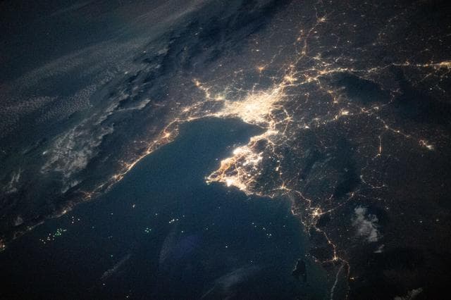 NASA image: iss064e037842