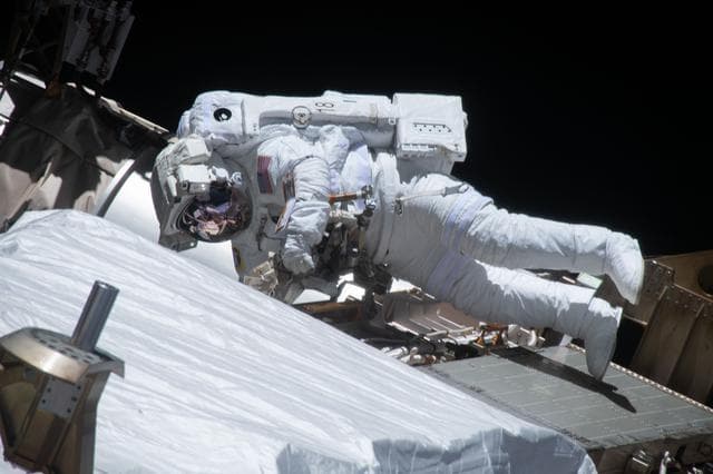 NASA image: iss064e038332