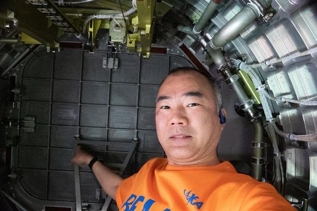 NASA image: iss064e040776
