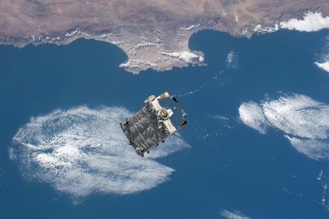 NASA image: iss064e041315