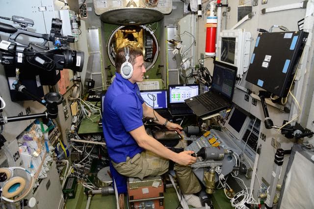 NASA image: iss064e043771