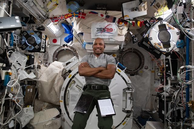 NASA image: iss064e044145