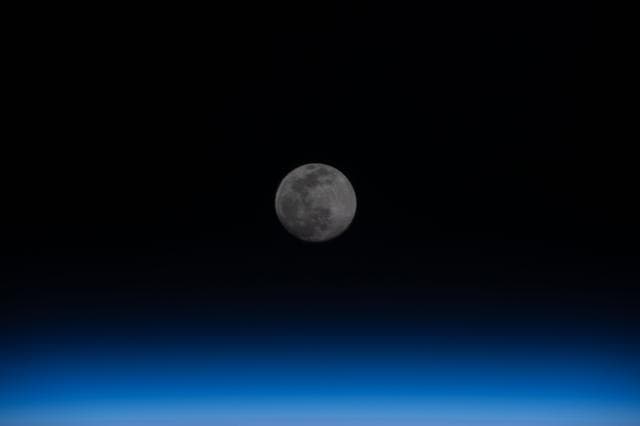 NASA image: iss064e048201
