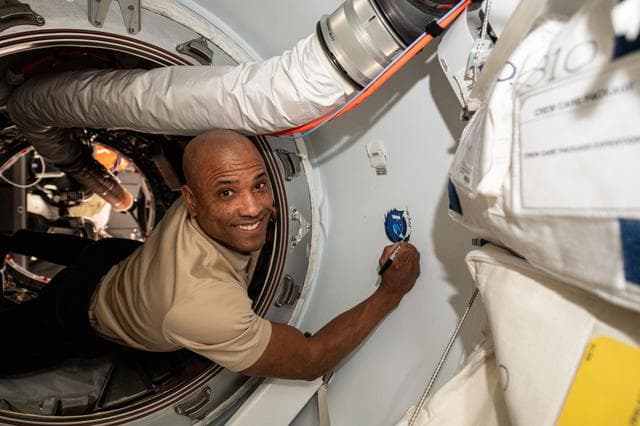 NASA image: iss064e052200
