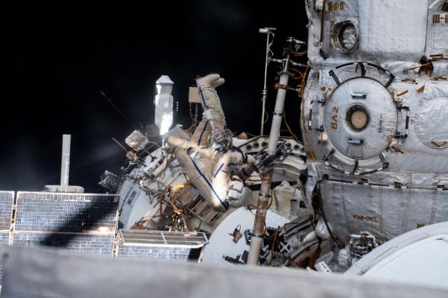 NASA image: iss065e085105