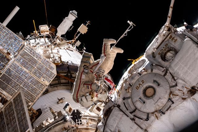 NASA image: iss065e085298