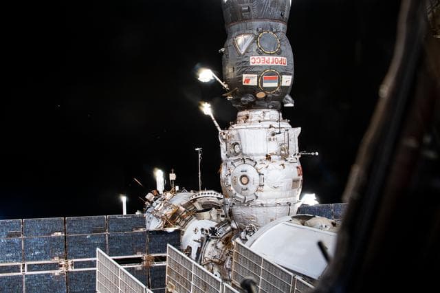 NASA image: iss065e085418