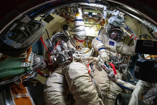 NASA image: iss065e093418