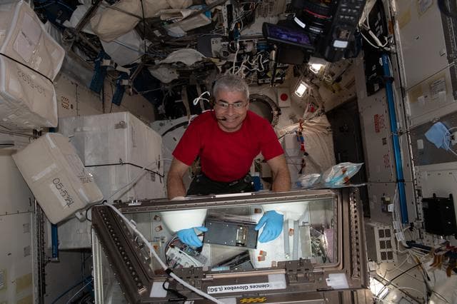 NASA image: iss065e094097