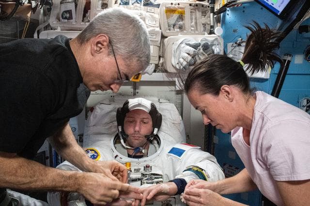 NASA image: iss065e095806