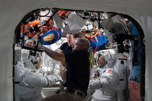 NASA image: iss065e129905