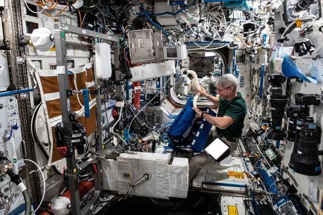 NASA image: iss065e144326