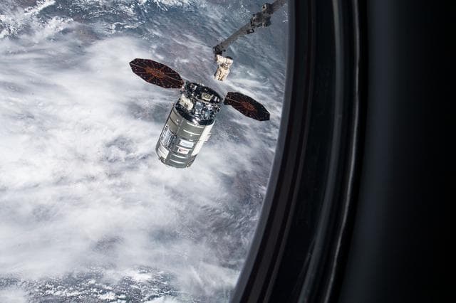NASA image: iss065e154205