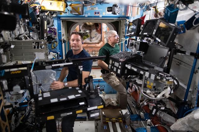 NASA image: iss065e158339