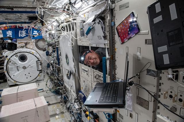 NASA image: iss065e216078