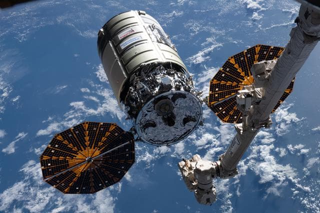 NASA image: iss065e241343