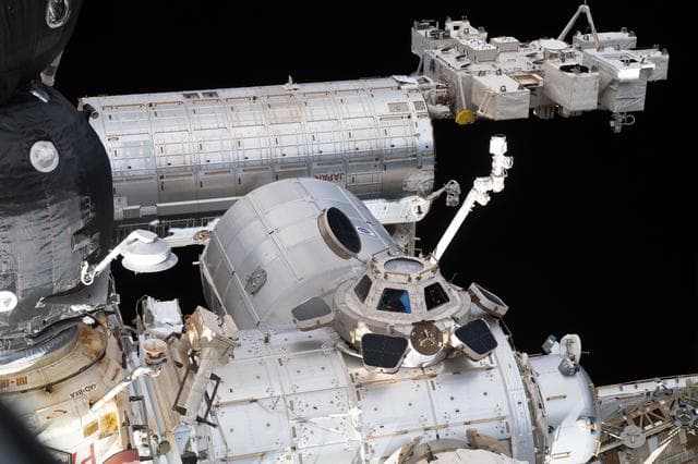 NASA image: iss065e241371