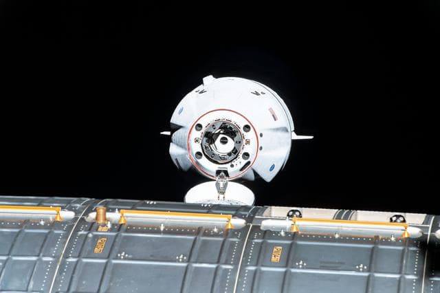NASA image: iss065e333833