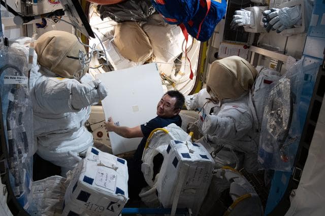 NASA image: iss065e349531