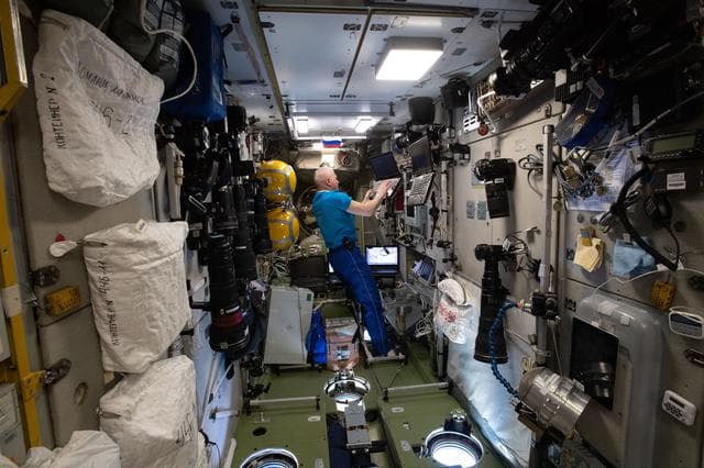 NASA image: iss065e349549