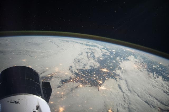 NASA image: iss065e389357