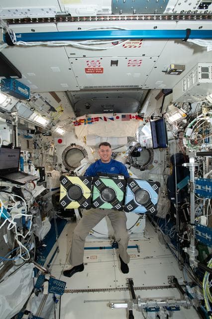 NASA image: iss065e389375